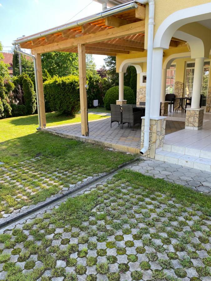 Pacsirta Apartman Lenti Eksteriør bilde